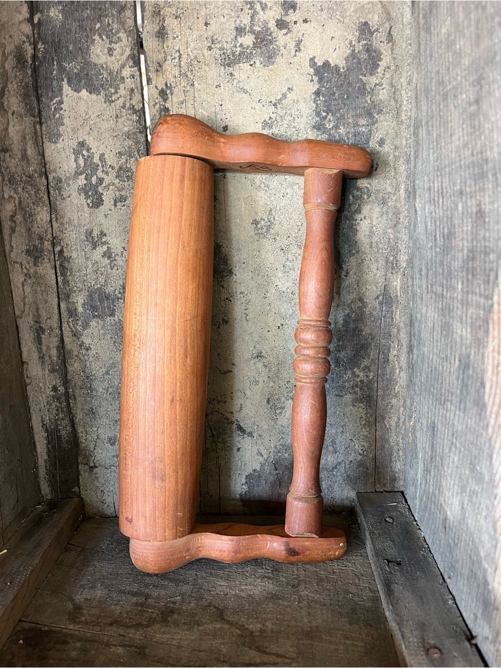 Vintage Rolling pin Pennsylvania Dutch draal-hula